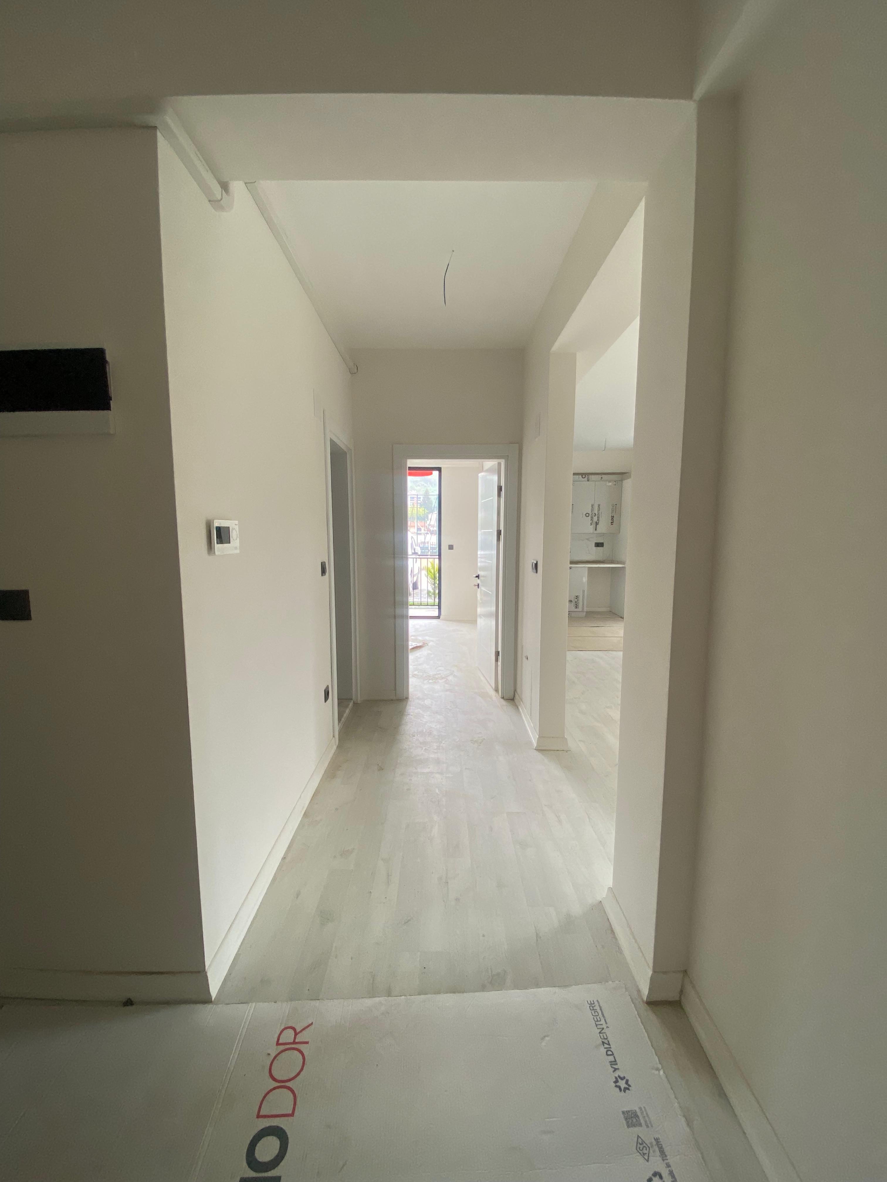 MABEL GAYRİMENKUL/ADACIK YAKAMOZ SİTESİNDE 1+1 SATILIK DAİRE
